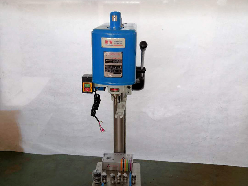 臺式鉆攻攻絲機(jī)為何老是斷？解決辦法！