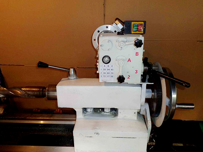 在車床上鉆深孔有啥好辦法？